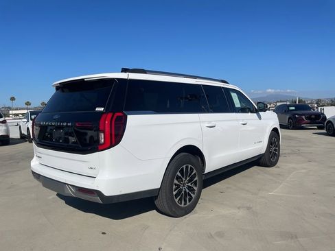 Used 2025 Ford Expedition Max Platinum image 2