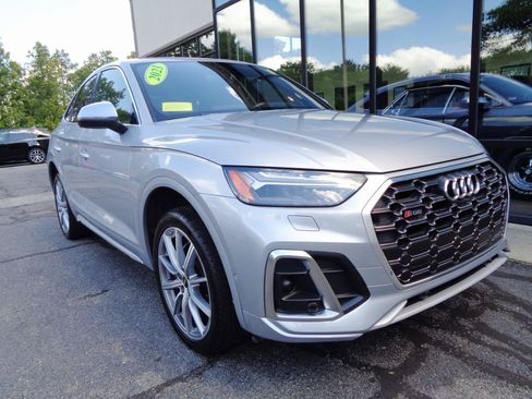 Used 2023 Audi SQ5 Prestige w/ Prestige Package AWD/4WD image 3
