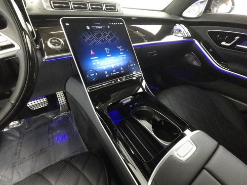 Used 2023 Mercedes-Benz S 580 4MATIC Sedan w/ AMG Line image 15