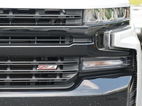 Certified 2022 Chevrolet Silverado 1500 LT Trail Boss w/ Safety Package AWD/4WD image 9