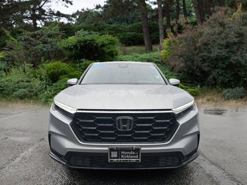 Certified 2025 Honda CR-V LX image 2