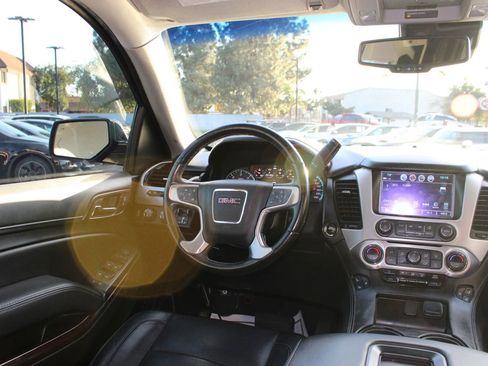 Used 2019 GMC Yukon XL SLT w/ Graphite Performance Edition image 20