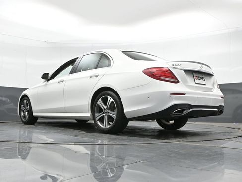 Used 2018 Mercedes-Benz E 300 4MATIC image 46