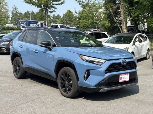 Used 2023 Toyota RAV4 XSE w/ XSE Grade Weather Package AWD/4WD image 16