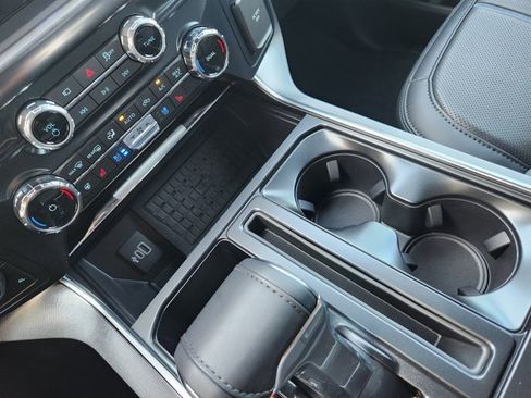 New 2025 Ford F150 Platinum w/ FX4 Off-Road Package image 15
