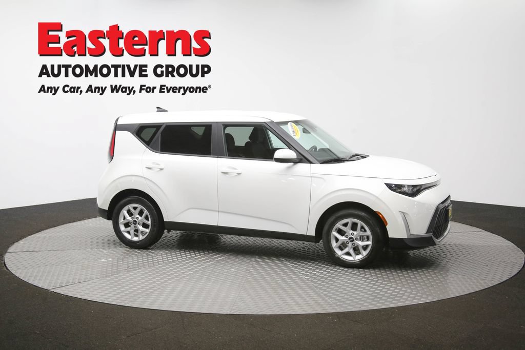 Used 2024 Kia Soul LX w/ Option Group 015 FWD image 47