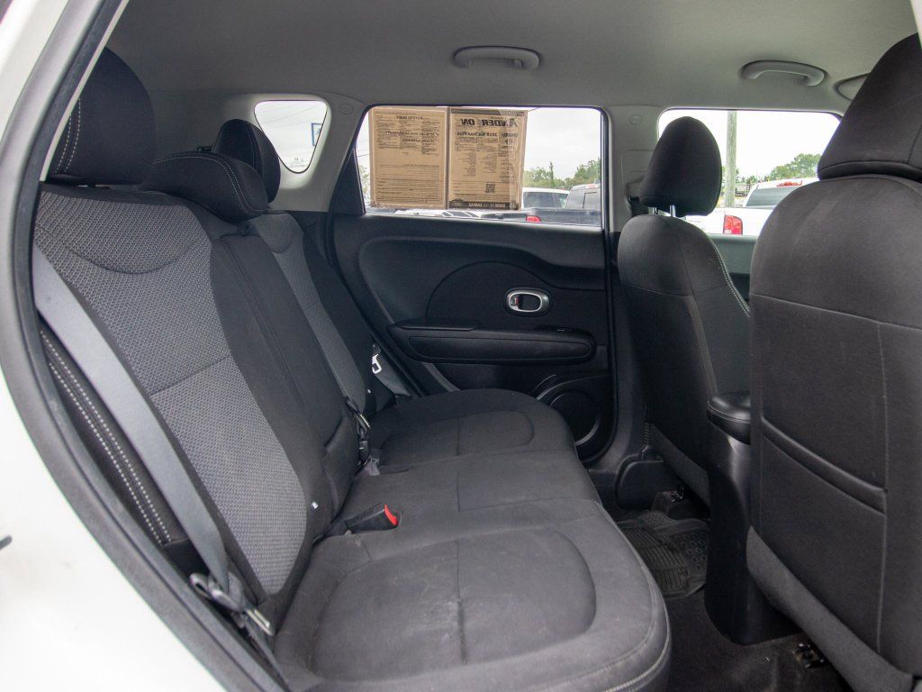 Used 2018 Kia Soul + FWD image 15