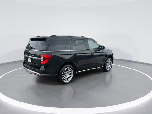 Used 2023 Ford Expedition Limited AWD/4WD image 7