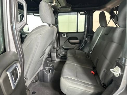 Used 2021 Jeep Wrangler Unlimited Sport image 25