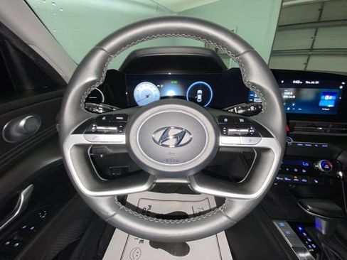 Used 2023 Hyundai Elantra Limited w/ Winter Weather Package FWD image 14