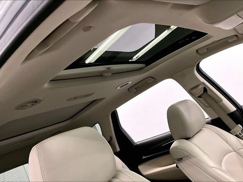 Used 2023 Buick Enclave Essence w/ Experience Buick Package FWD image 20