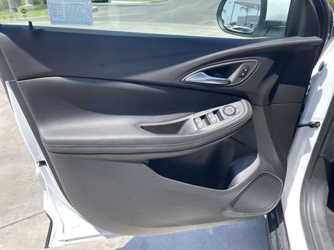 Used 2024 Buick Encore GX Sport Touring FWD image 20