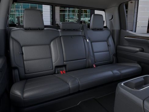 New 2026 GMC Sierra 1500 SLT image 17
