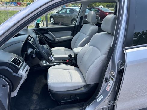 Used 2017 Subaru Forester 2.5i Premium w/ All-Weather Package image 13