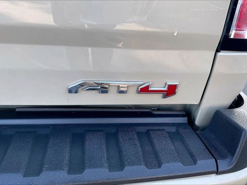 Used 2022 GMC Canyon AT4 w/ Driver Alert Package image 11