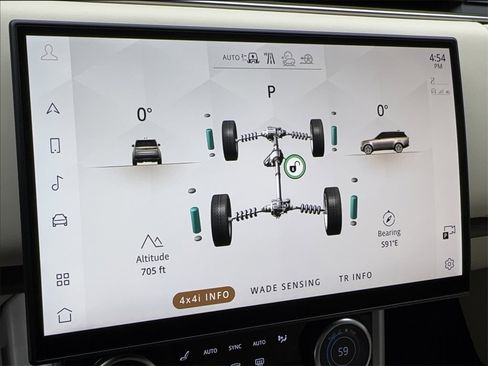 Used 2023 Land Rover Range Rover SE image 28