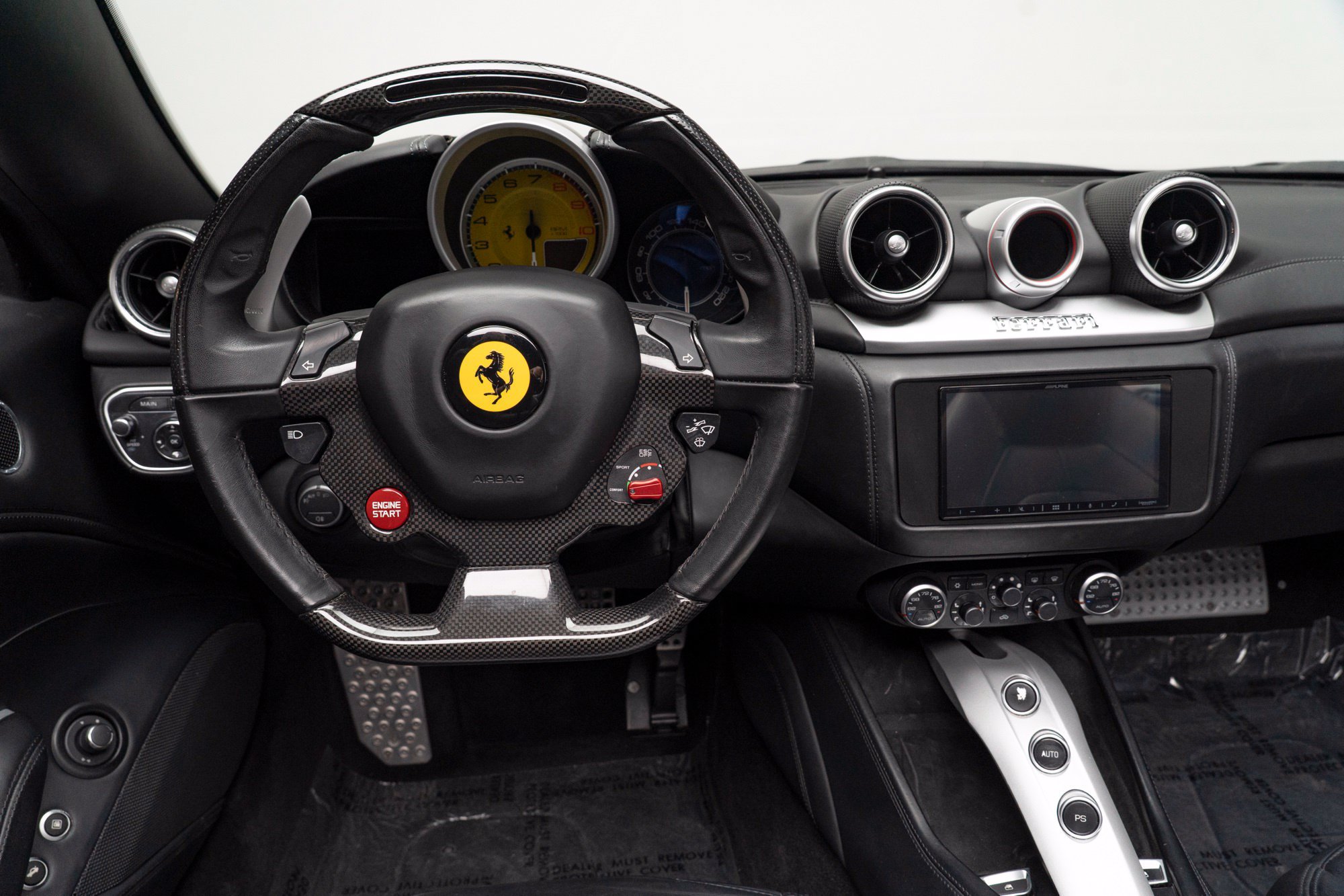 Used 2016 Ferrari California T RWD image 26