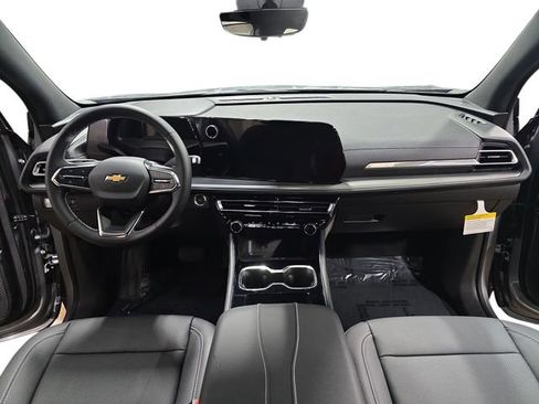 New 2026 Chevrolet Traverse LT w/ Sun and Wheel Package image 12