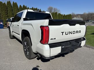 Used 2022 Toyota Tundra Platinum w/ Advanced Package AWD/4WD video 5