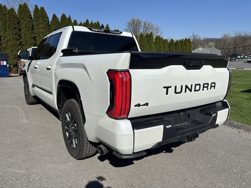 Used 2022 Toyota Tundra Platinum w/ Advanced Package AWD/4WD image 5