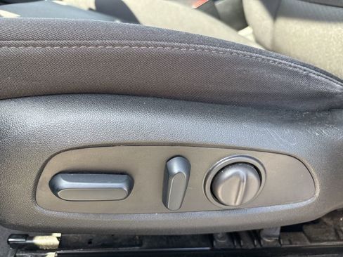 Used 2024 Chevrolet Malibu LT image 16