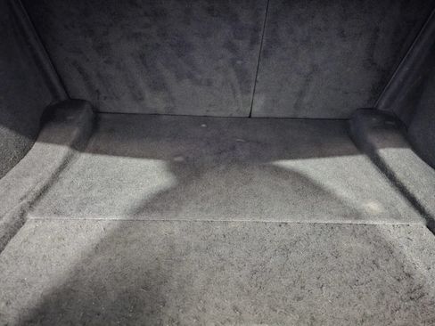 Used 2018 Tesla Model 3 Mid Range RWD image 10