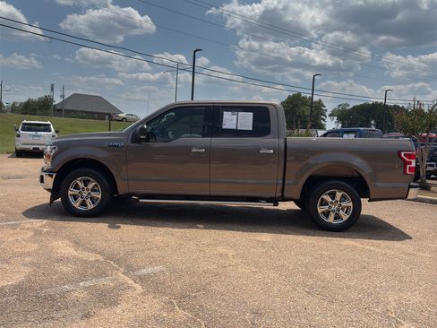 Used 2019 Ford F150 XLT w/ Equipment Group 302A Luxury RWD image 8