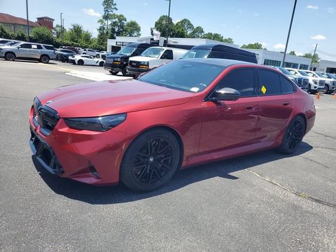 Used 2025 BMW M5 w/ Carbon Package AWD/4WD image 2
