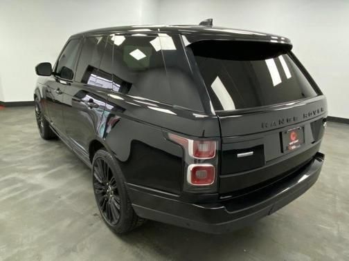 Used 2018 Land Rover Range Rover Supercharged AWD/4WD image 5