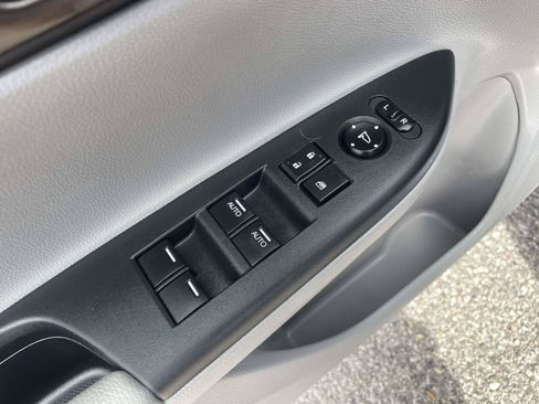 Used 2017 Honda Accord EX-L image 12