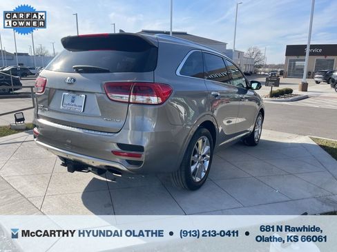 Used 2018 Kia Sorento SX image 17
