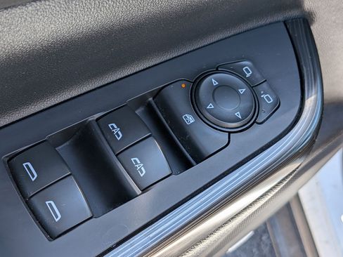 Used 2020 GMC Acadia SLT AWD/4WD image 15