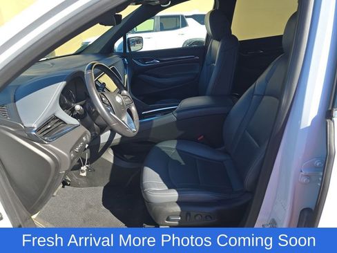 Used 2024 Buick Enclave Premium image 11
