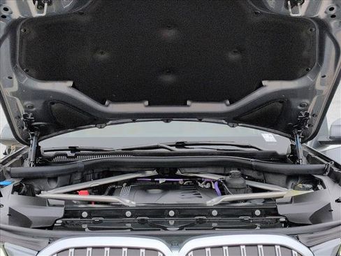 Used 2023 BMW X7 xDrive40i w/ Premium Package image 26