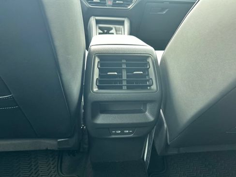 Certified 2026 Volkswagen Tiguan SE FWD image 42