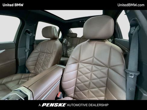 Used 2023 BMW 740i RWD image 5