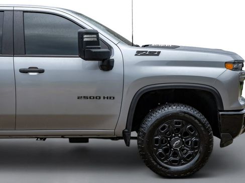 Used 2026 Chevrolet Silverado 2500 Custom w/ Custom Convenience Package AWD/4WD image 7