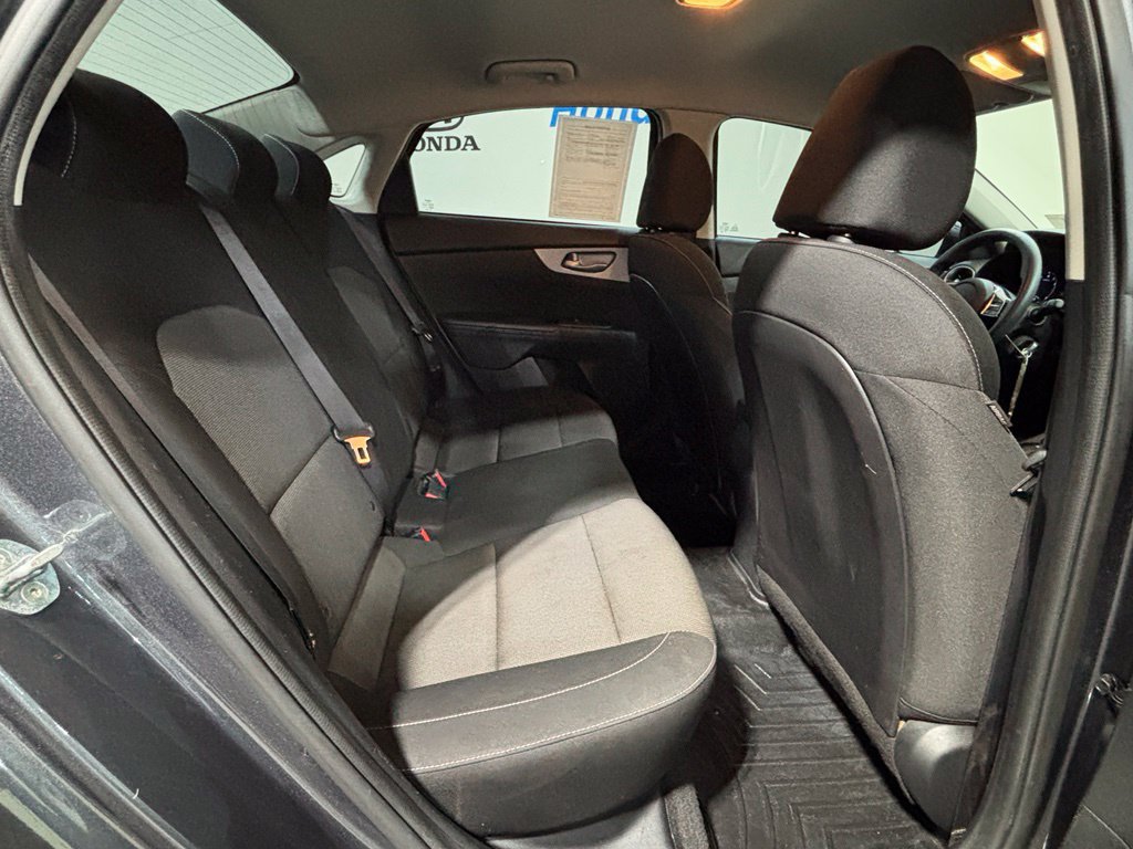 Used 2022 Kia Forte LXS FWD image 26
