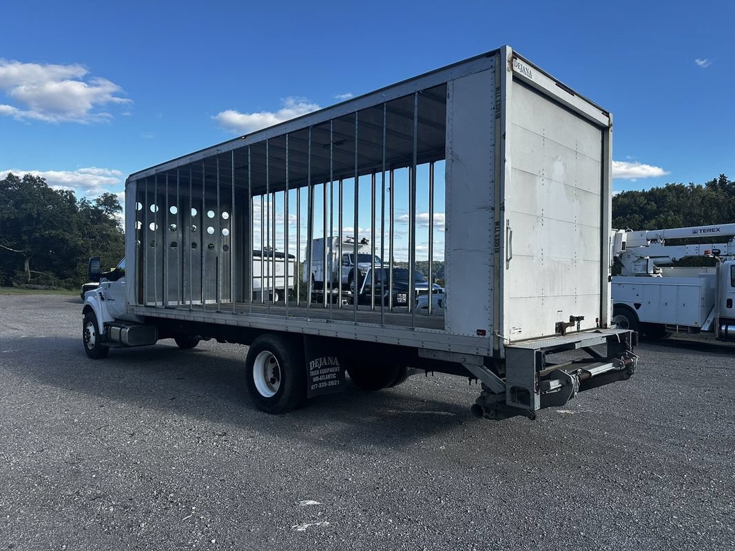 Used 2023 Ford F650 2WD Regular Cab Super Duty image 3