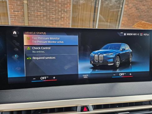 Used 2023 BMW iX xDrive50 w/ Ultimate Package 2 image 46