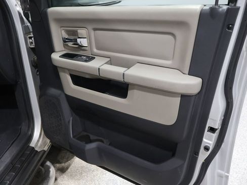 Used 2009 Dodge Ram 1500 Truck SLT w/ Remote Start & Security Group image 23