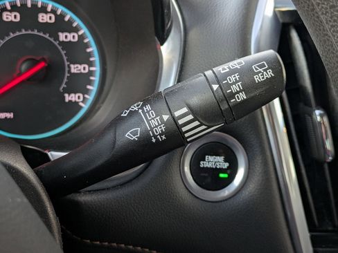 Used 2020 Chevrolet Traverse LS image 16