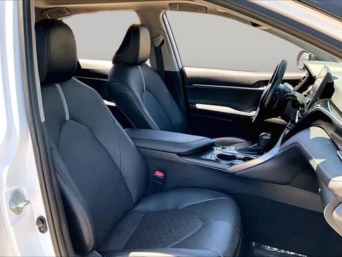 Used 2023 Toyota Camry XSE w/ Navigation Package FWD image 8