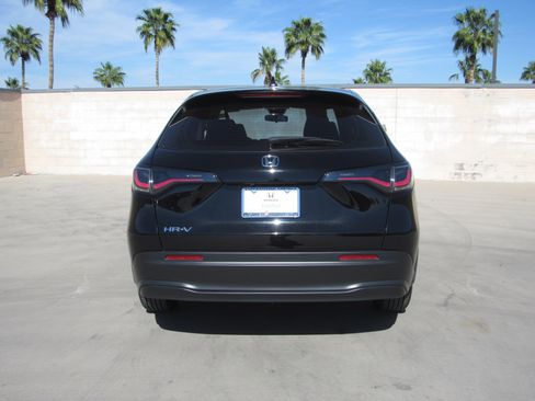 Certified 2024 Honda HR-V LX image 7