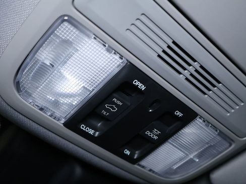 Used 2019 Honda Odyssey EX-L image 30