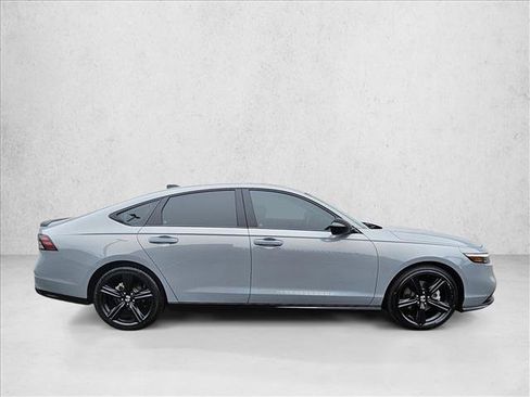 Used 2024 Honda Accord Sport image 6