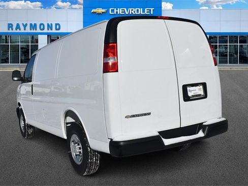 New 2025 Chevrolet Express 2500 Work Van w/ Driver Convenience Package image 5