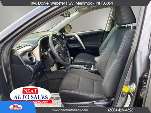 Used 2015 Toyota RAV4 XLE AWD/4WD image 8