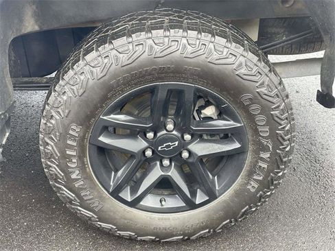 Used 2024 Chevrolet Silverado 1500 LT Trail Boss w/ Protection Package image 9