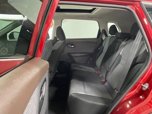 Used 2021 Nissan Rogue SV AWD/4WD image 21